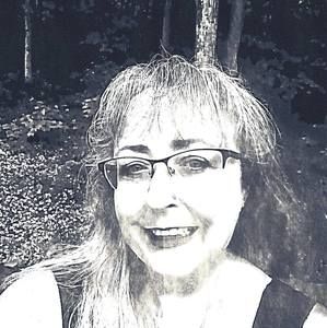 Meet your Posher, Flora